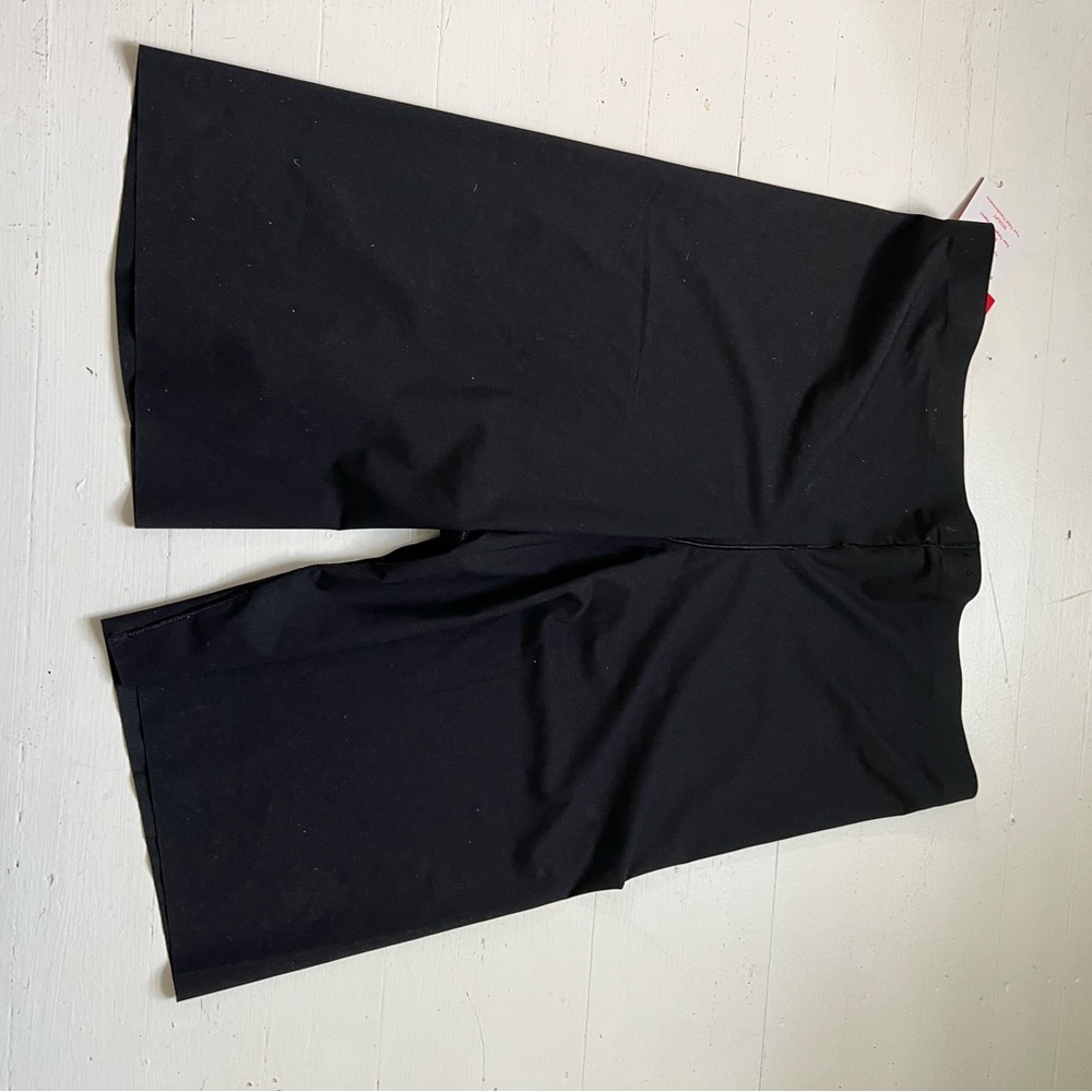 Spanx Shape Shorts, NET. - Picture 4 of 6